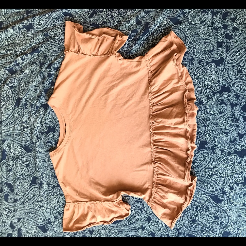 Crop top ruffles